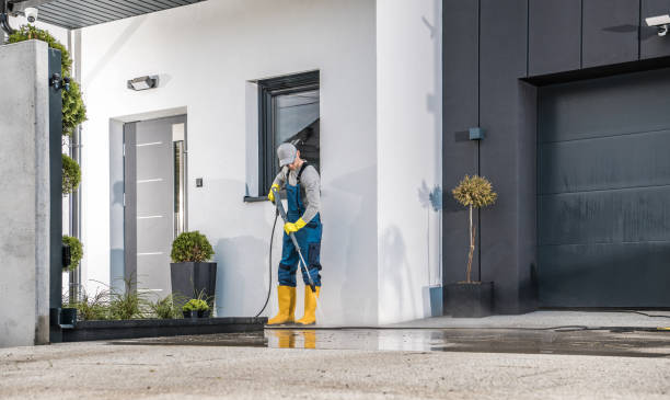 Best Roof Washing  in Spooner, WI